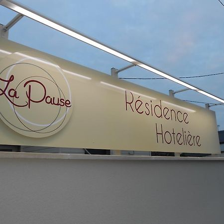La Pause Hotel Évreux Buitenkant foto