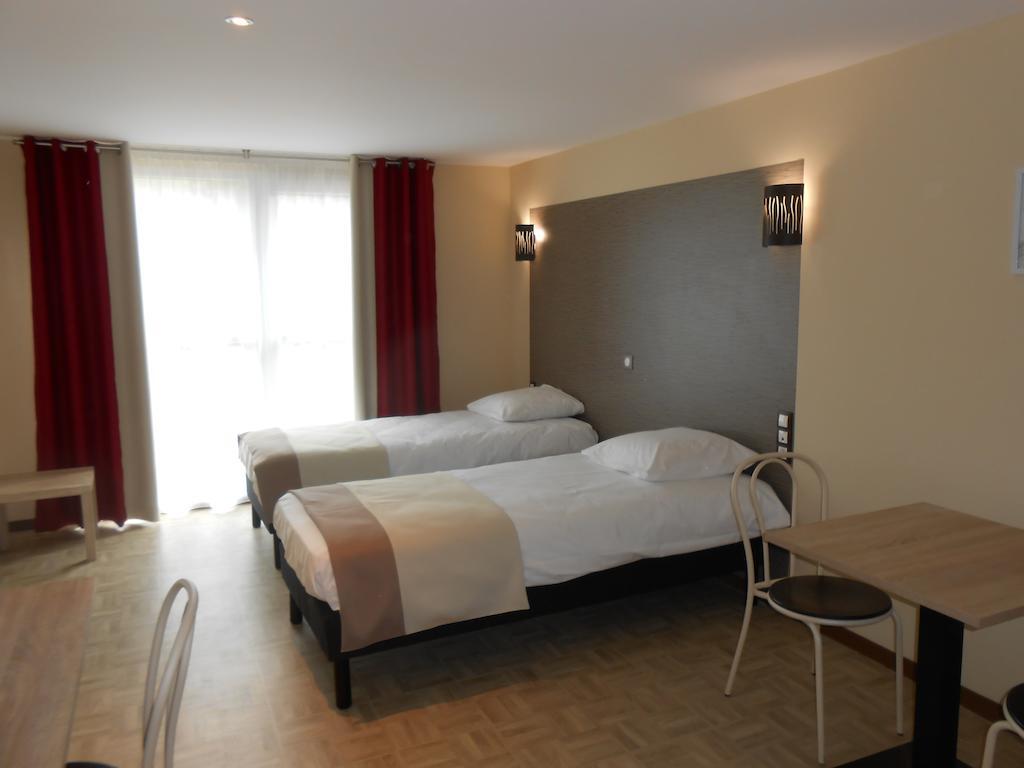 La Pause Hotel Évreux Kamer foto