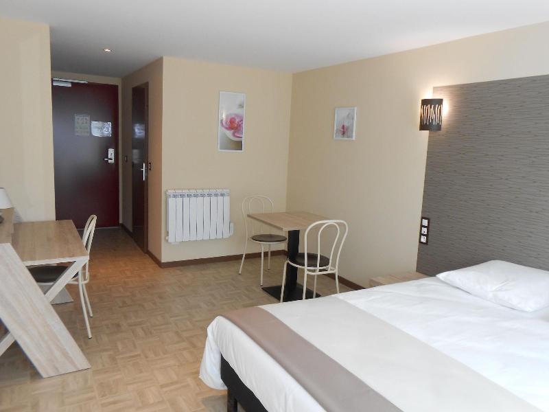 La Pause Hotel Évreux Buitenkant foto