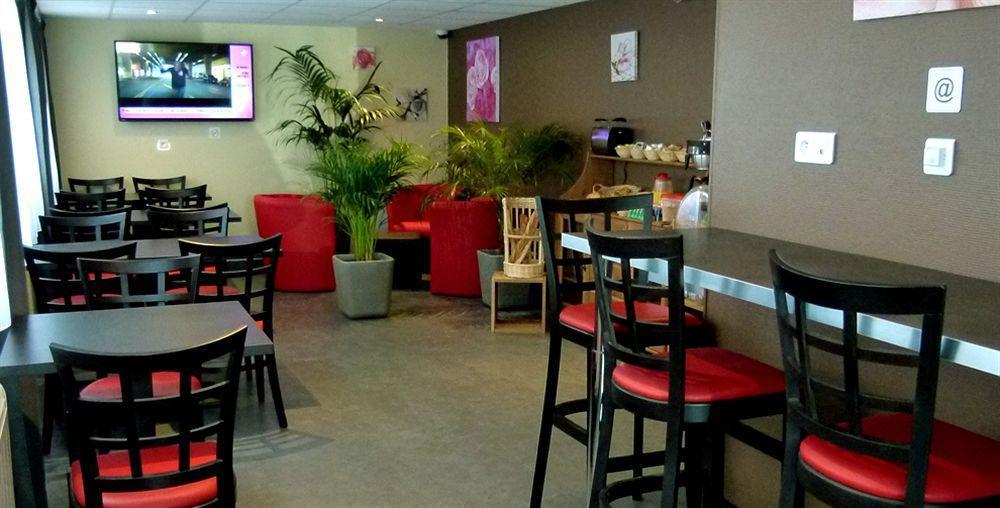 La Pause Hotel Évreux Buitenkant foto