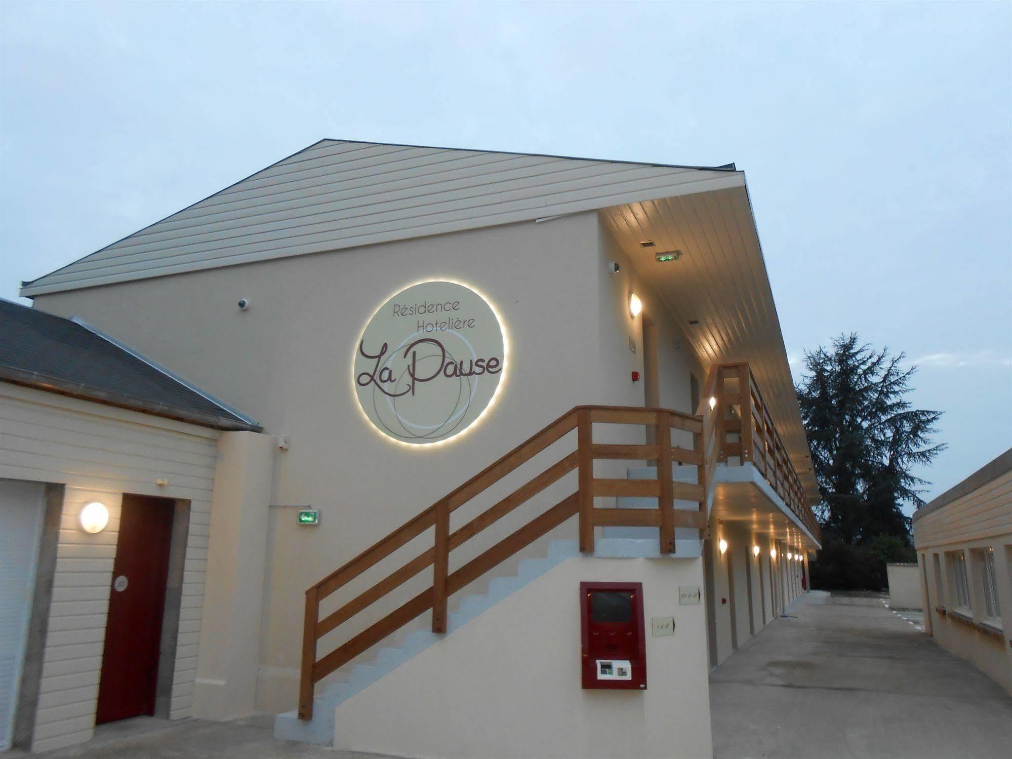 La Pause Hotel Évreux Buitenkant foto